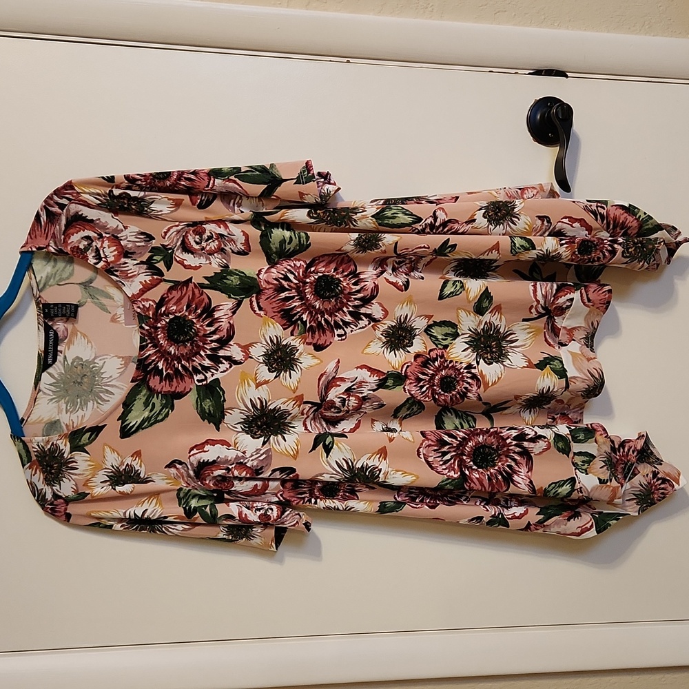 Nina Leonard Pink Pastel w Floral Design Medium NWT Tunic